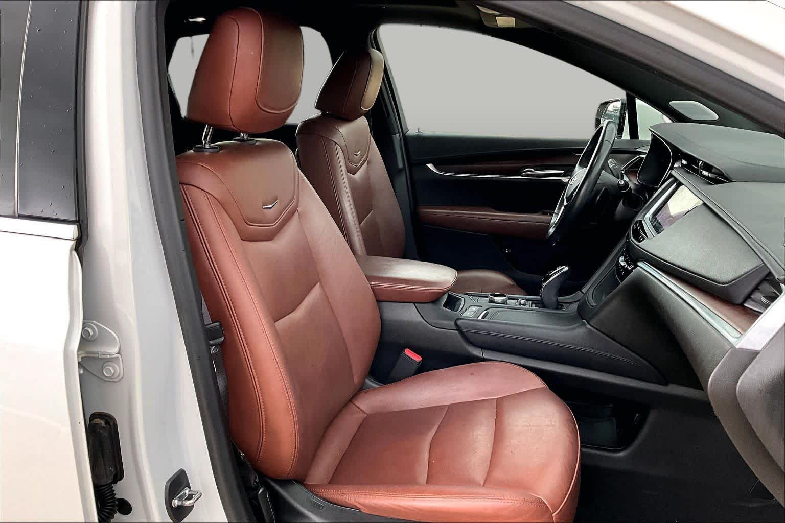 2023 Cadillac XT5 FWD Premium Luxury Crystal White Tricoat at Lexus of Clear Lake