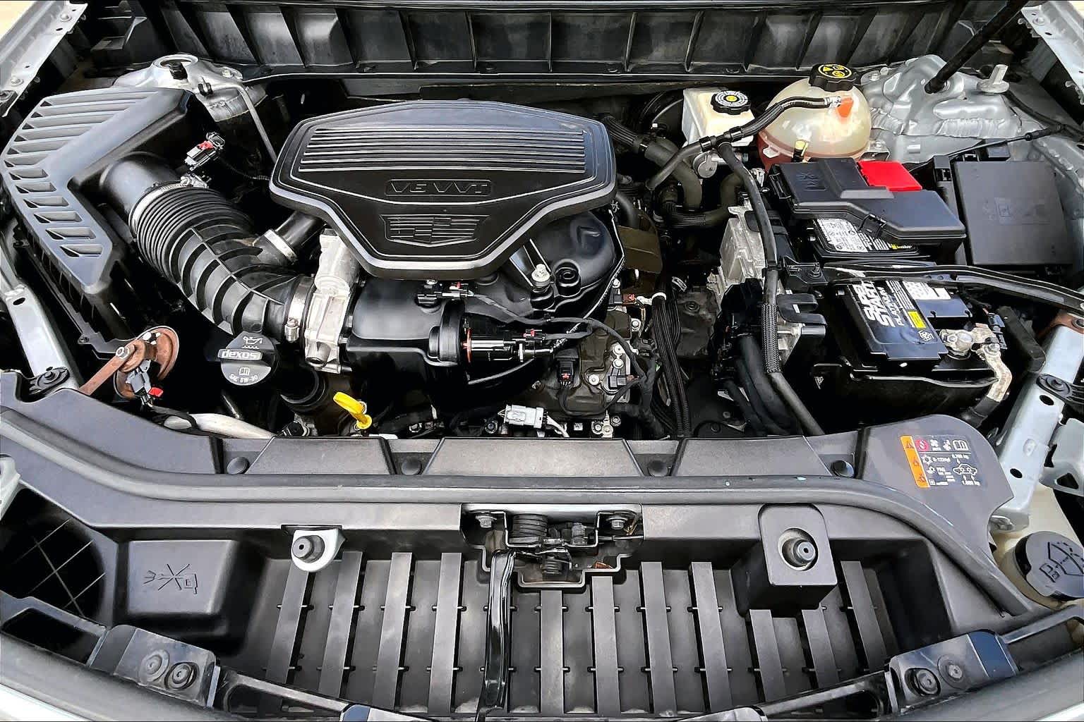 2018 Cadillac XT5 Premium Luxury FWD Radiant Silver Metallic at Mac Haik Ford