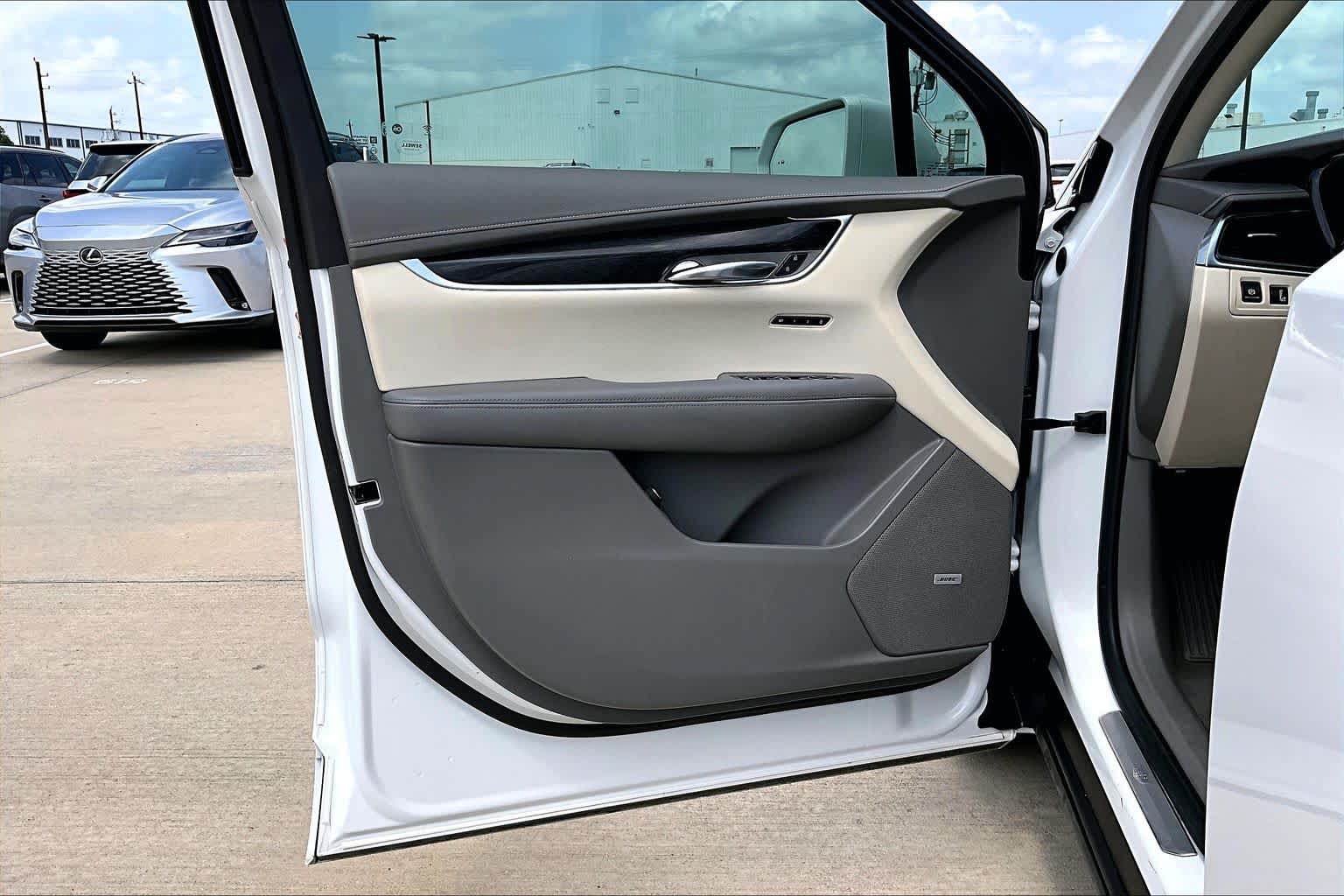 2020 Cadillac XT6 FWD Premium Luxury Crystal White Tricoat at AutoNation USA Houston