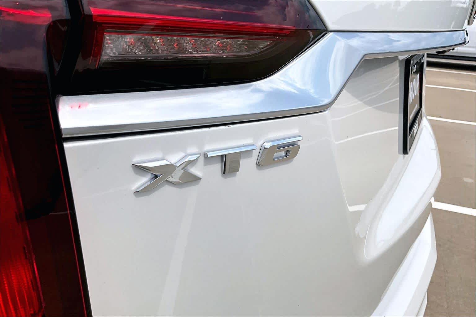 2020 Cadillac XT6 FWD Premium Luxury Crystal White Tricoat at AutoNation USA Houston