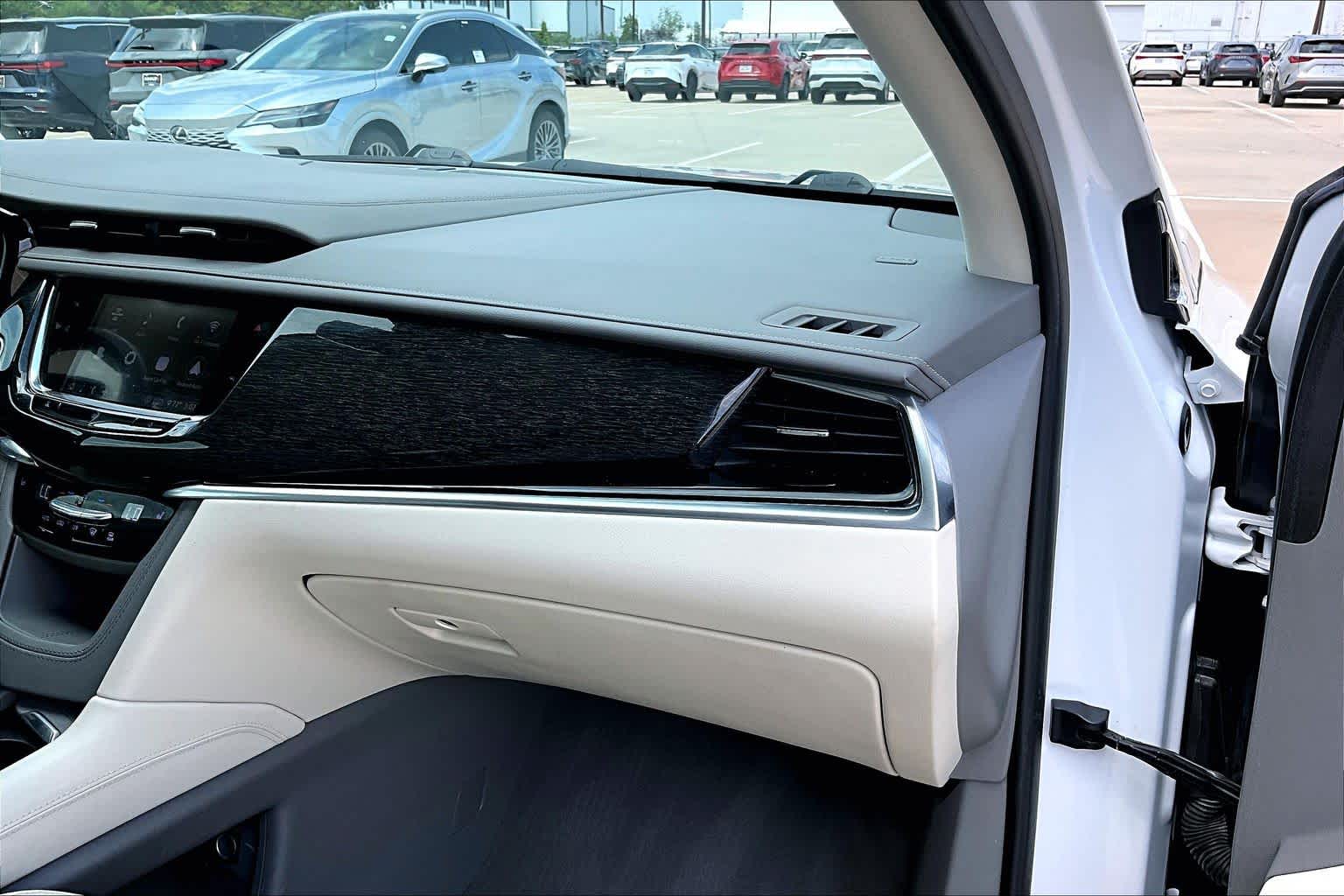 2020 Cadillac XT6 FWD Premium Luxury Crystal White Tricoat at AutoNation USA Houston