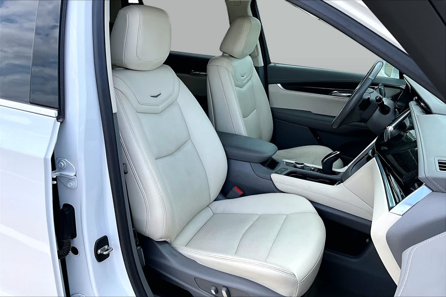 2020 Cadillac XT6 FWD Premium Luxury - 8