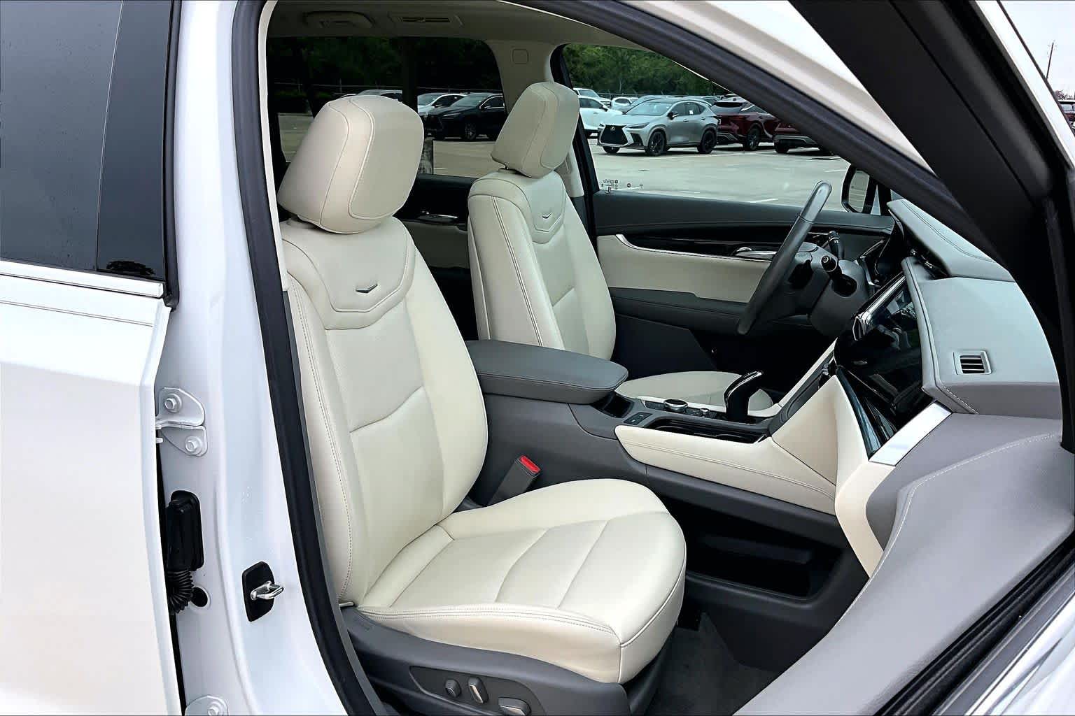 2022 Cadillac XT6 Premium Luxury Crystal White Tricoat at Westside Kia