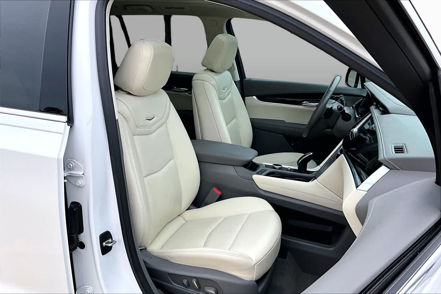 2022 Cadillac XT6 Premium Luxury Crystal White Tricoat at Westside Kia