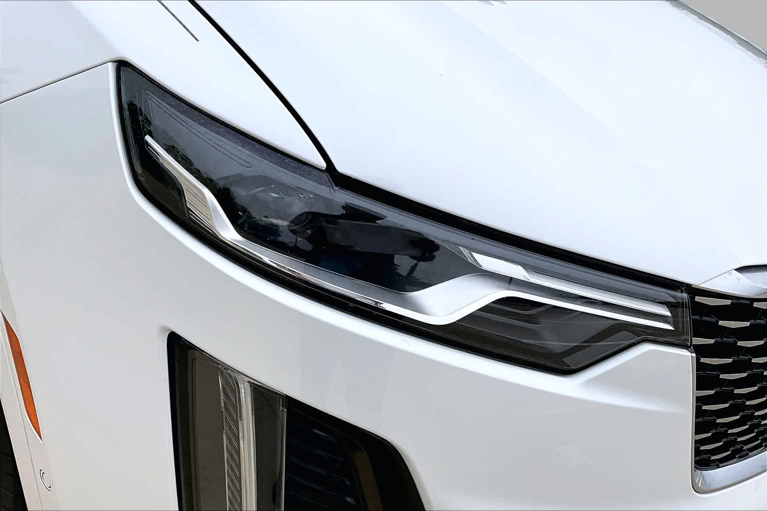 2022 Cadillac XT6 Premium Luxury Crystal White Tricoat at Westside Kia