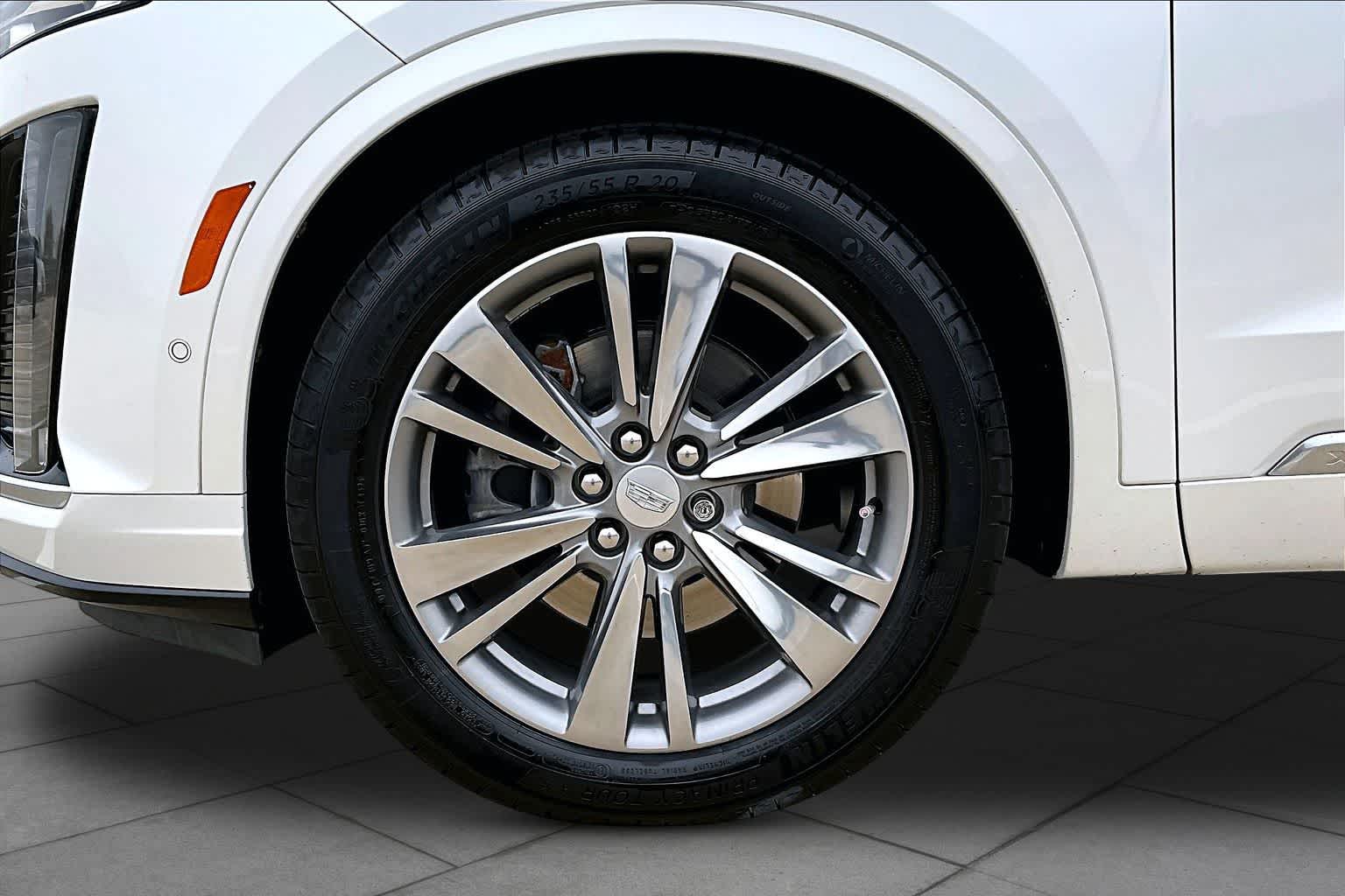 2022 Cadillac XT6 Premium Luxury Crystal White Tricoat at Westside Kia