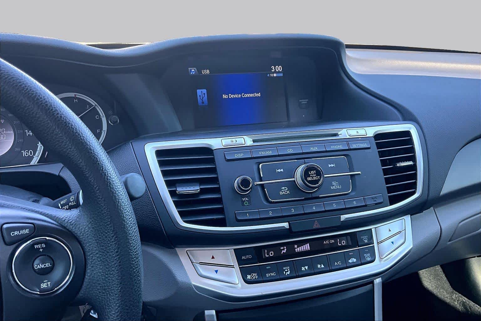 2015 Honda Accord photo 7 of 34