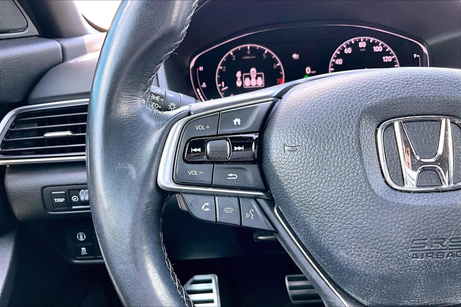 2021 Honda Accord Sedan photo 24 of 36