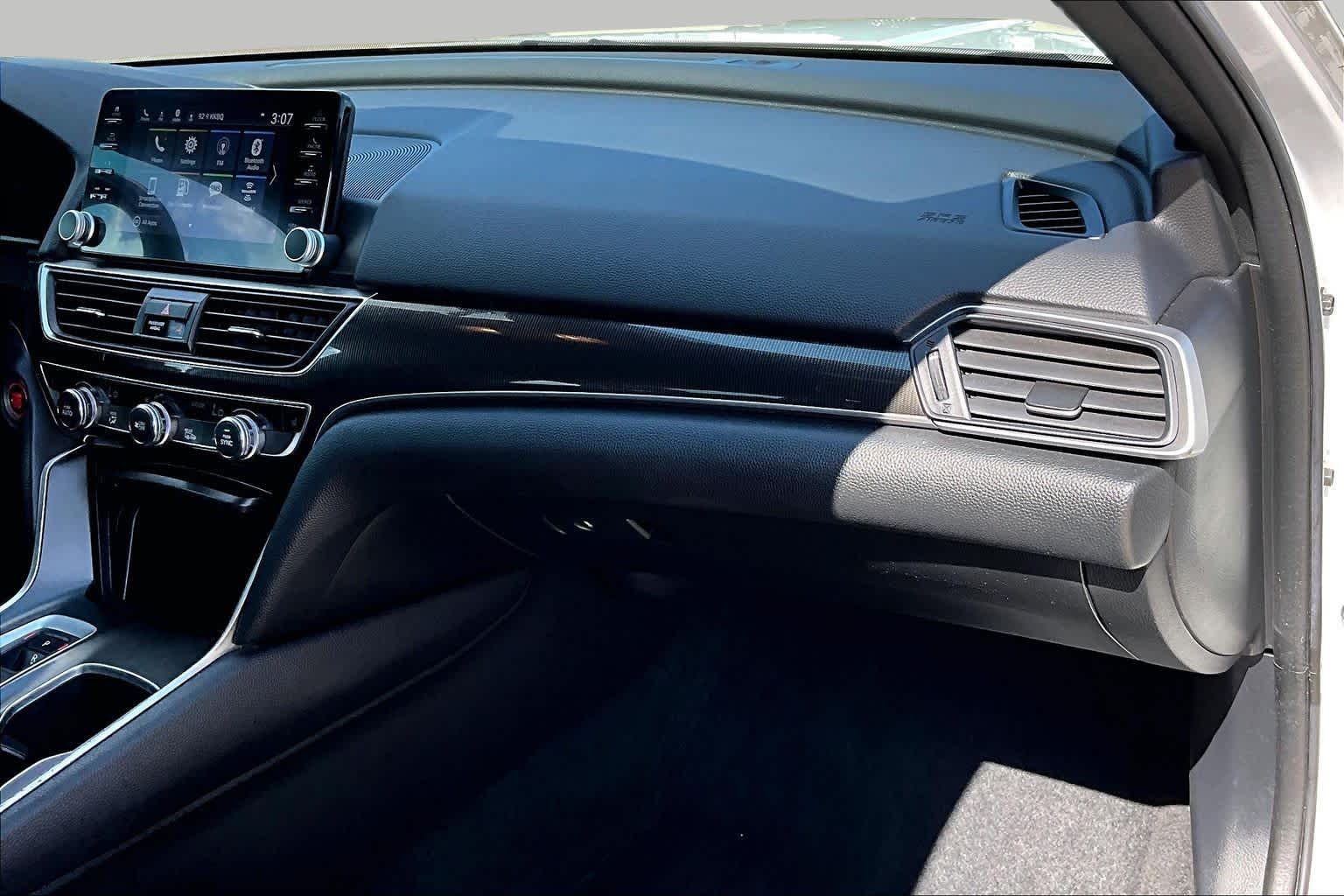 2021 Honda Accord Sedan photo 19 of 36