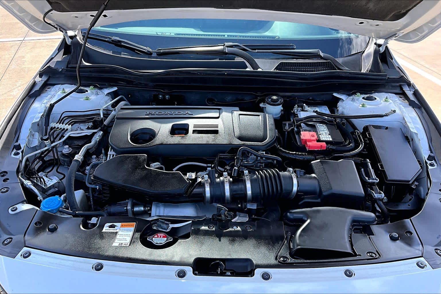 2021 Honda Accord Sedan photo 31 of 36