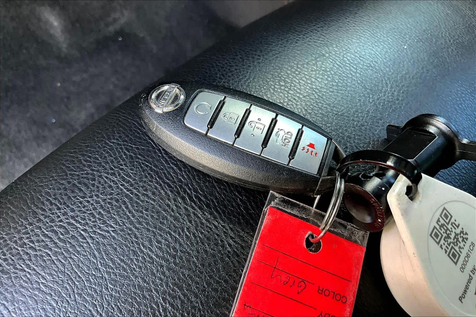 2017 Nissan Maxima SL Gun Metallic at HGreg Houston