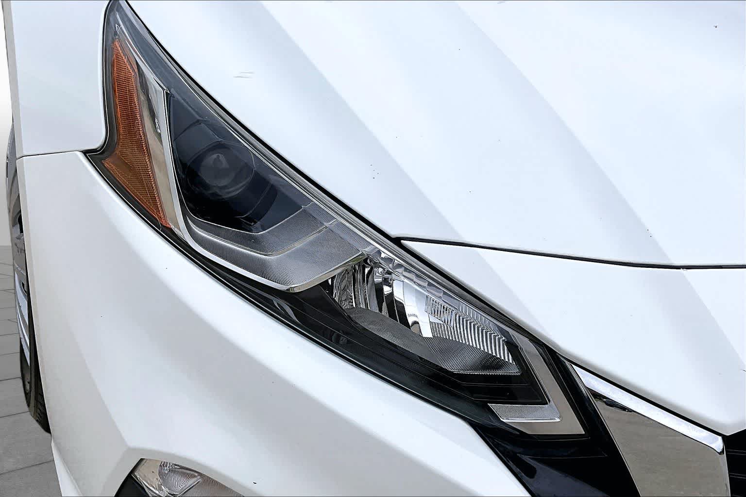 2021 Nissan Altima 2.5 S Glacier White at Sterling McCall Nissan