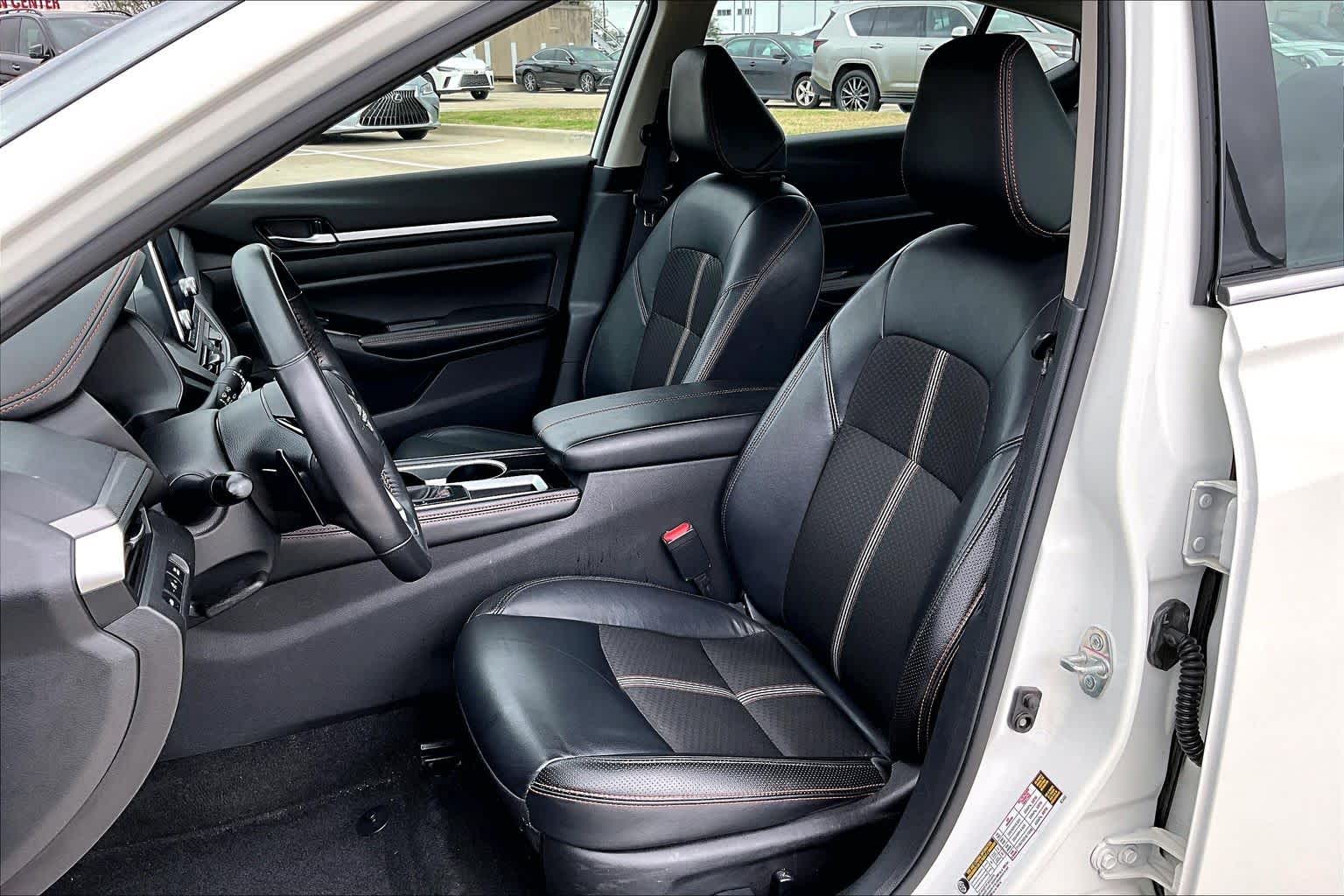 2024 Nissan Altima 2.5 SR Glacier White at AutoNation Ford Gulf Fwy