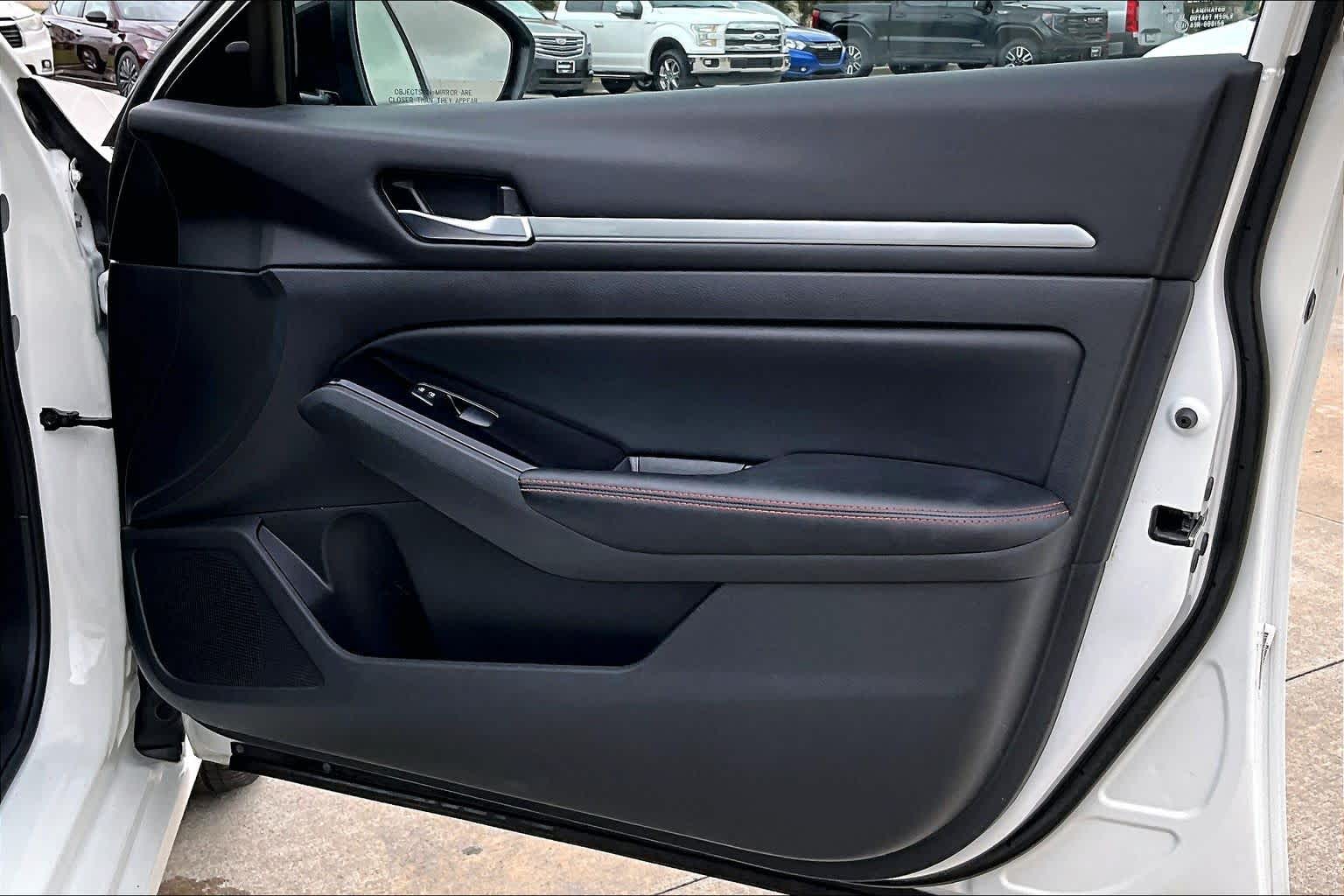 2024 Nissan Altima 2.5 SR Glacier White at AutoNation Ford Gulf Fwy