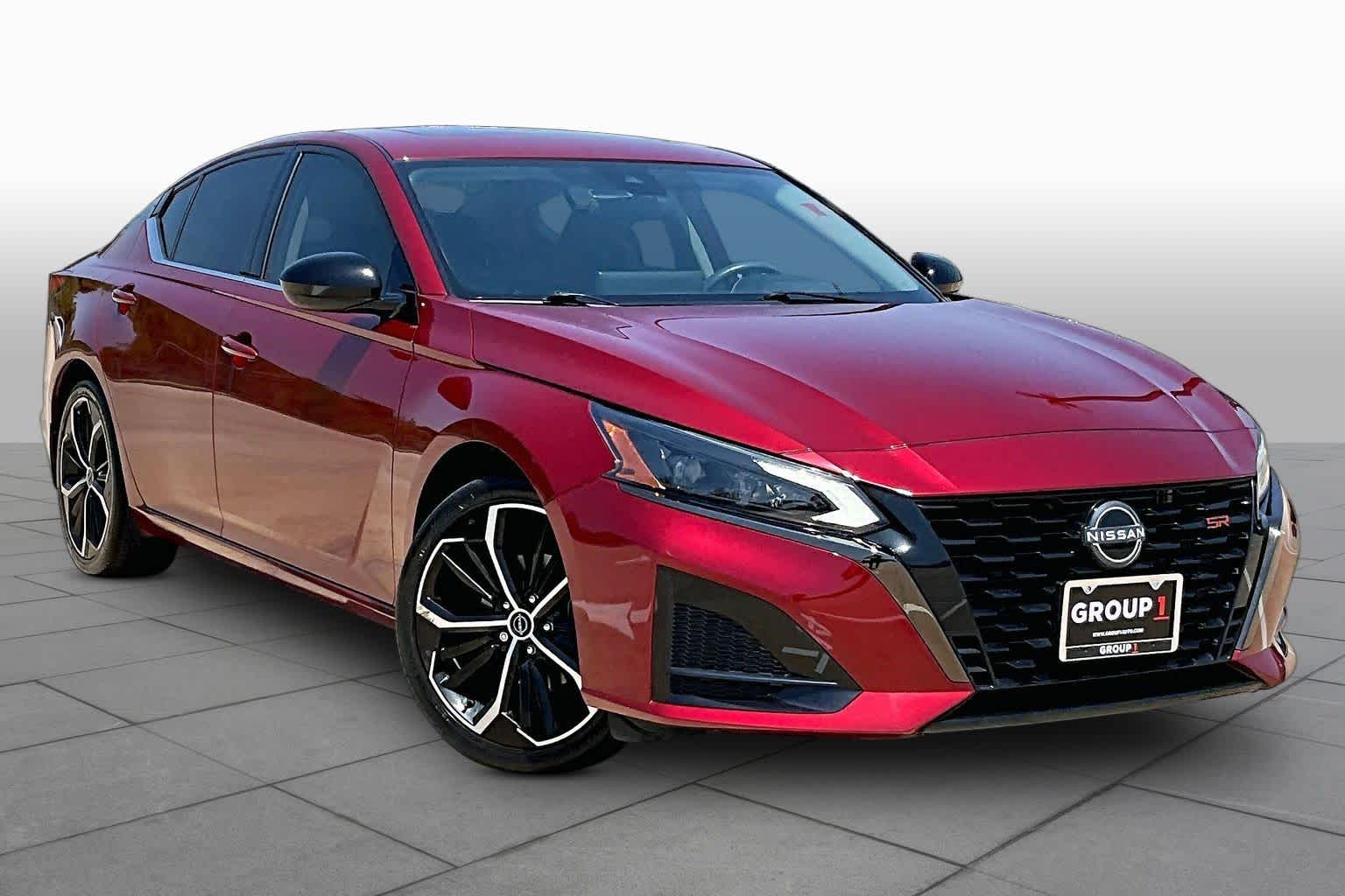 2023 Nissan Altima 2.5 SR Scarlet Ember Tintcoat at Friendly Ford Crosby