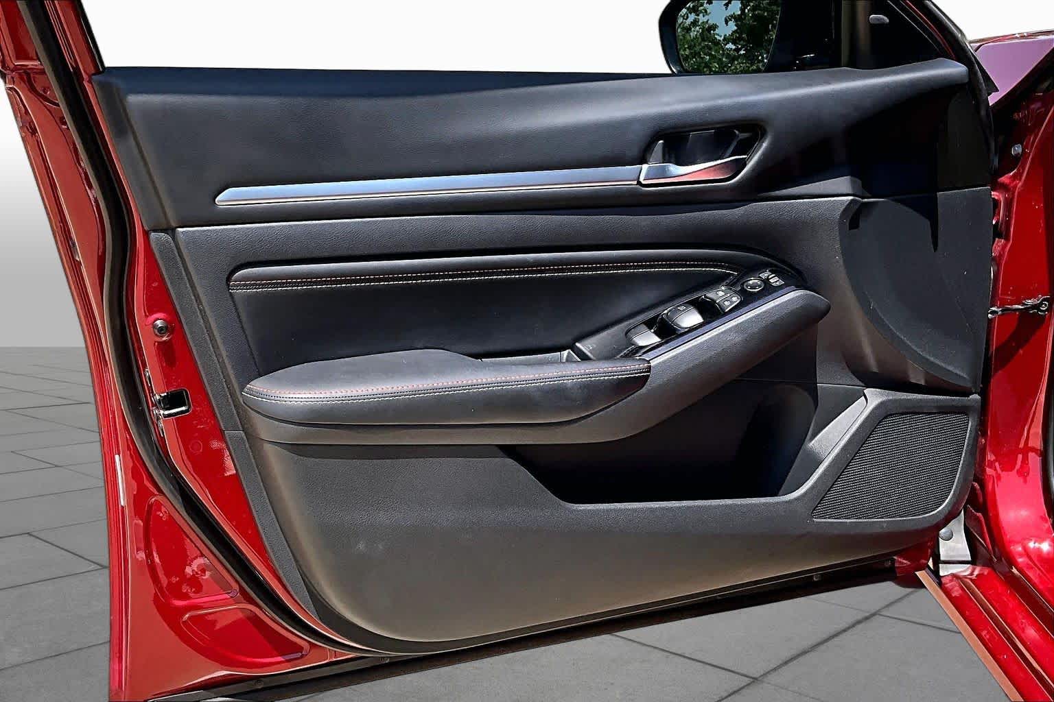 2023 Nissan Altima 2.5 SR Scarlet Ember Tintcoat at Friendly Ford Crosby