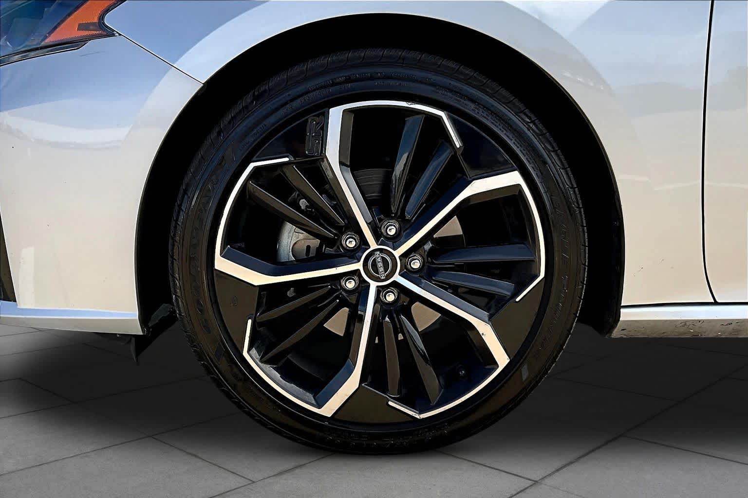 2024 Nissan Altima 2.5 SR - 10