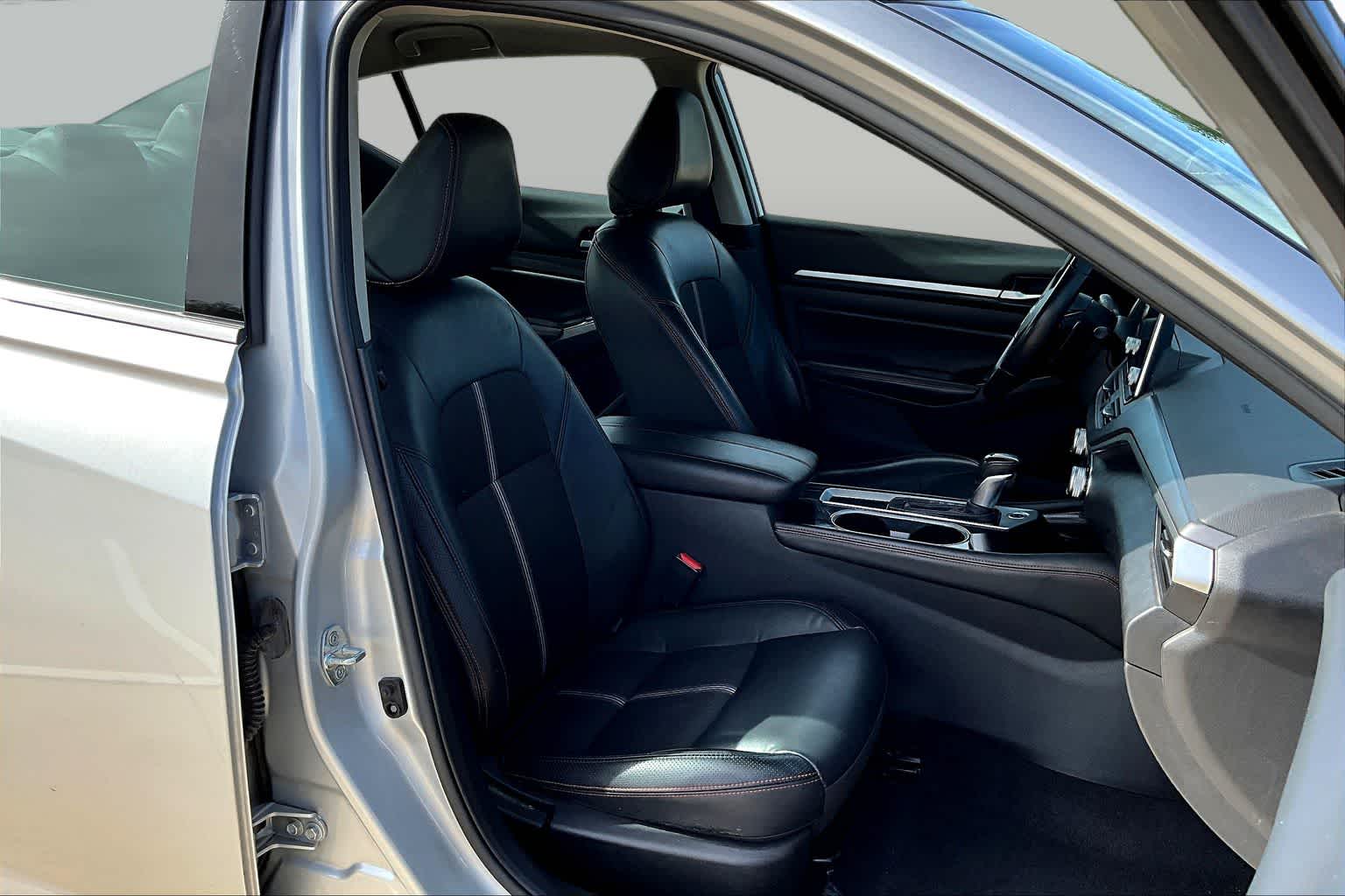 2024 Nissan Altima 2.5 SR - 8