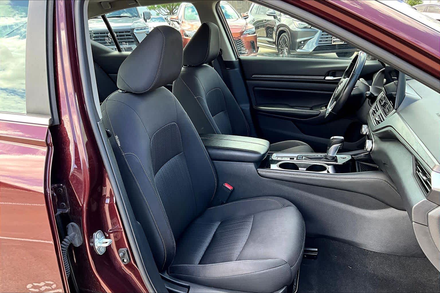 2024 Nissan Altima 2.5 SV - 8