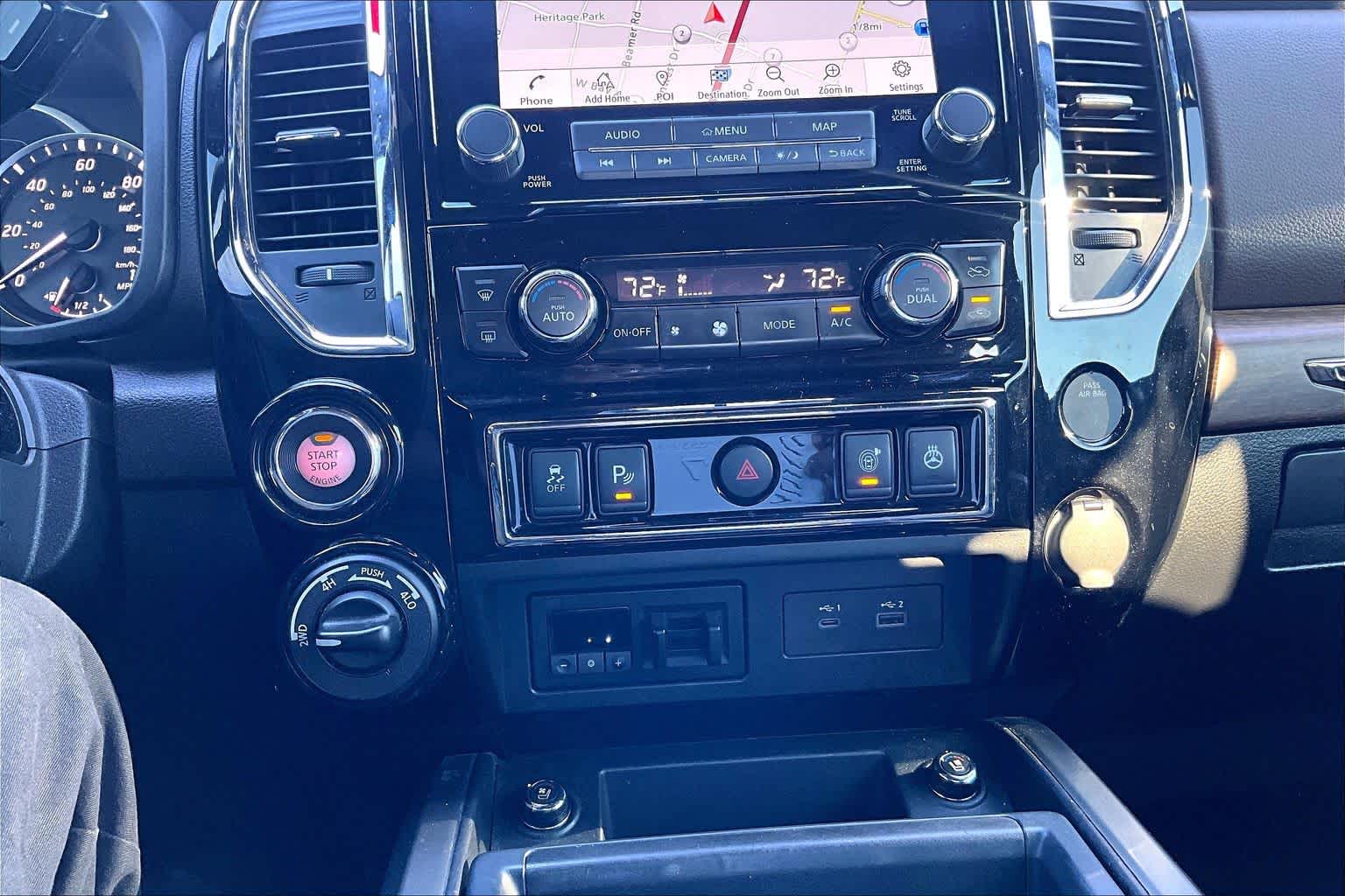 2021 Nissan Titan photo 33 of 35