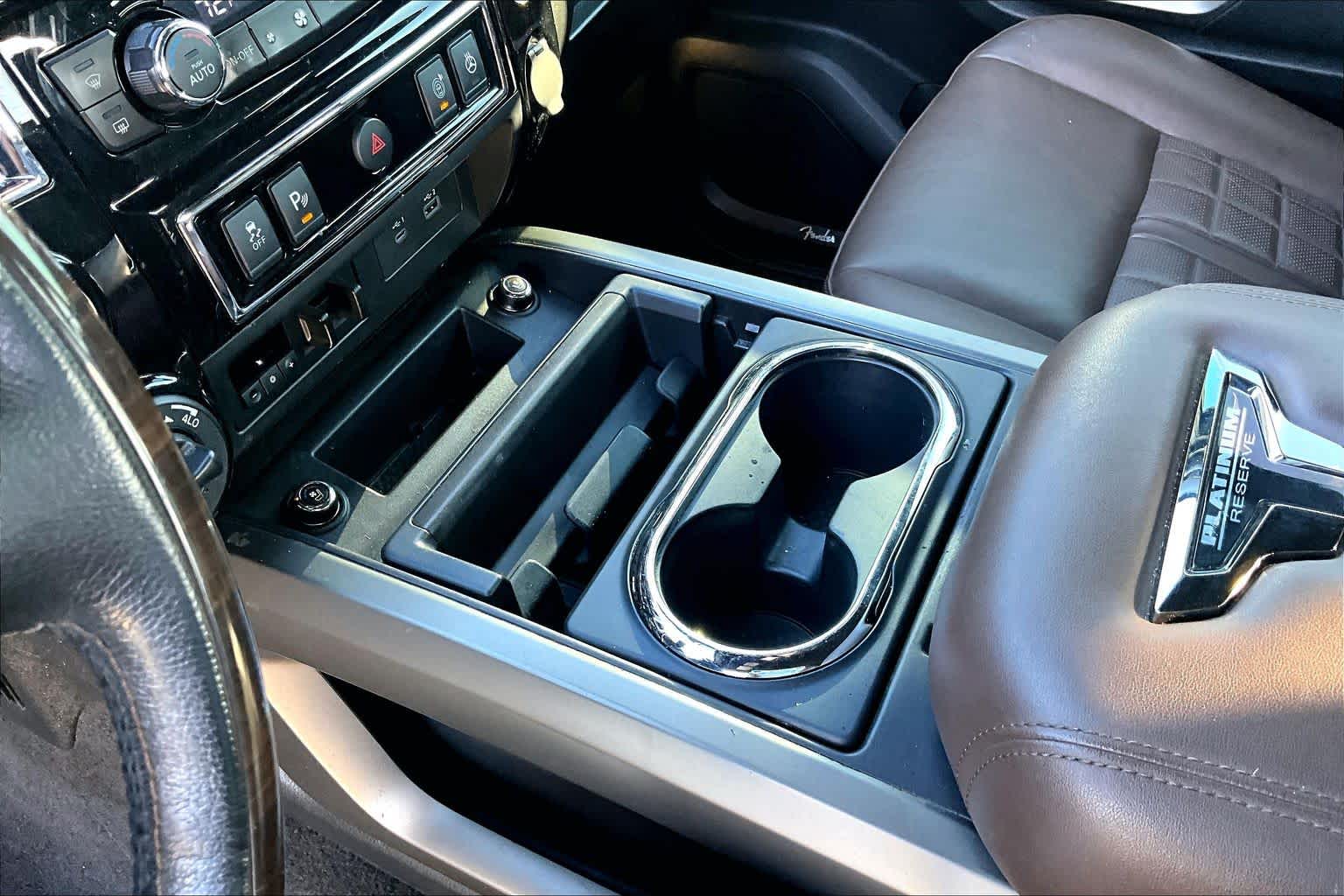 2021 Nissan Titan photo 16 of 35