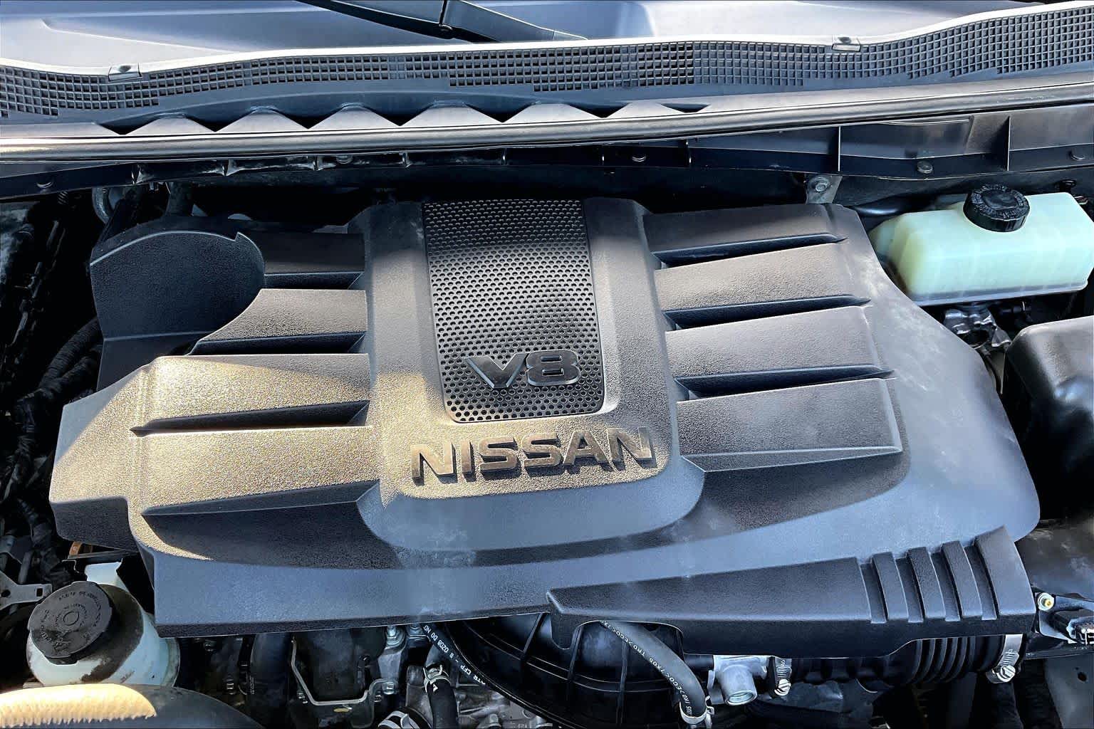 2021 Nissan Titan photo 32 of 35