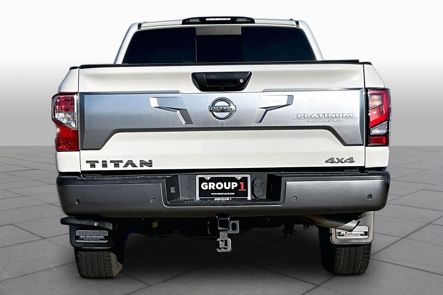 2021 Nissan Titan photo 5 of 35
