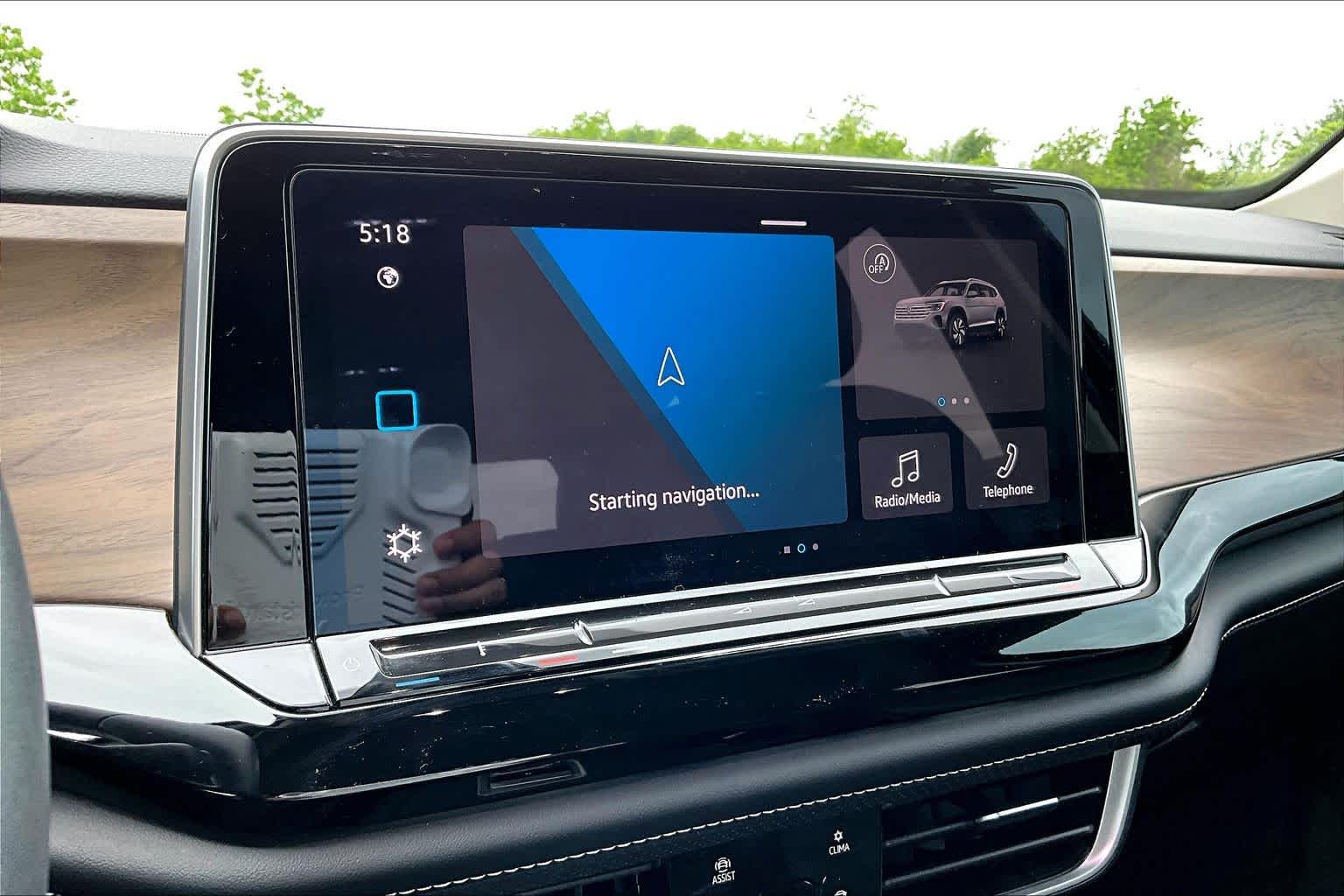 2024 Volkswagen Atlas 2.0T SE Deep Black Pearl at AutoNation Chrysler Jeep Dodge Ram Spring