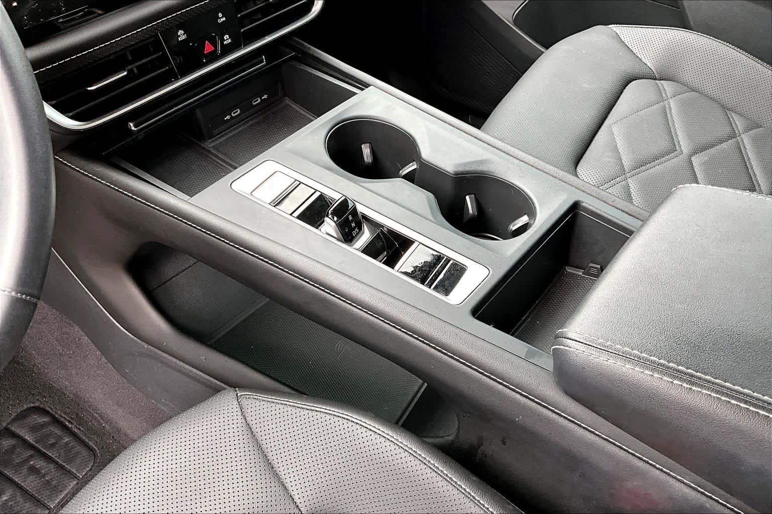 2024 Volkswagen Atlas 2.0T SE Deep Black Pearl at AutoNation Chrysler Jeep Dodge Ram Spring