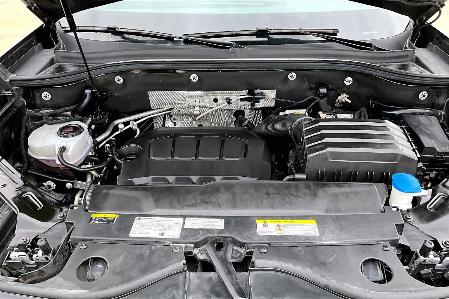 2024 Volkswagen Atlas 2.0T SE Deep Black Pearl at AutoNation Chrysler Jeep Dodge Ram Spring