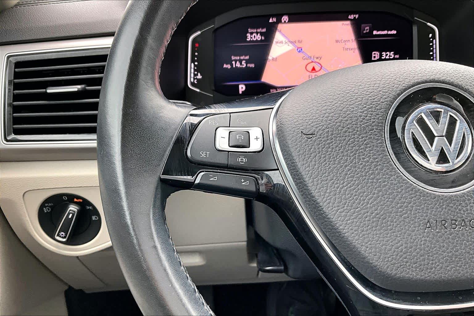 2019 Volkswagen Atlas 3.6L V6 SEL Pure White at Mercedes-Benz of Houston North