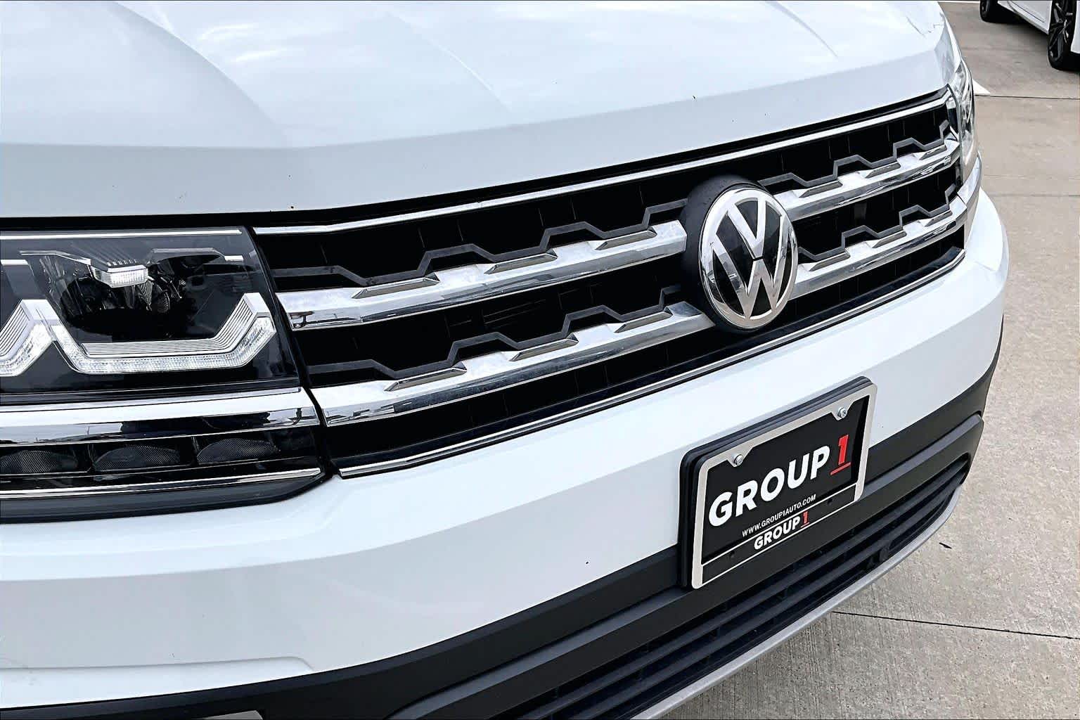 2019 Volkswagen Atlas 3.6L V6 SEL Pure White at Mercedes-Benz of Houston North