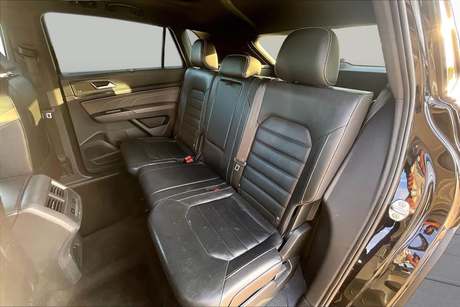 2021 Volkswagen Atlas Cross Sport photo 21 of 36