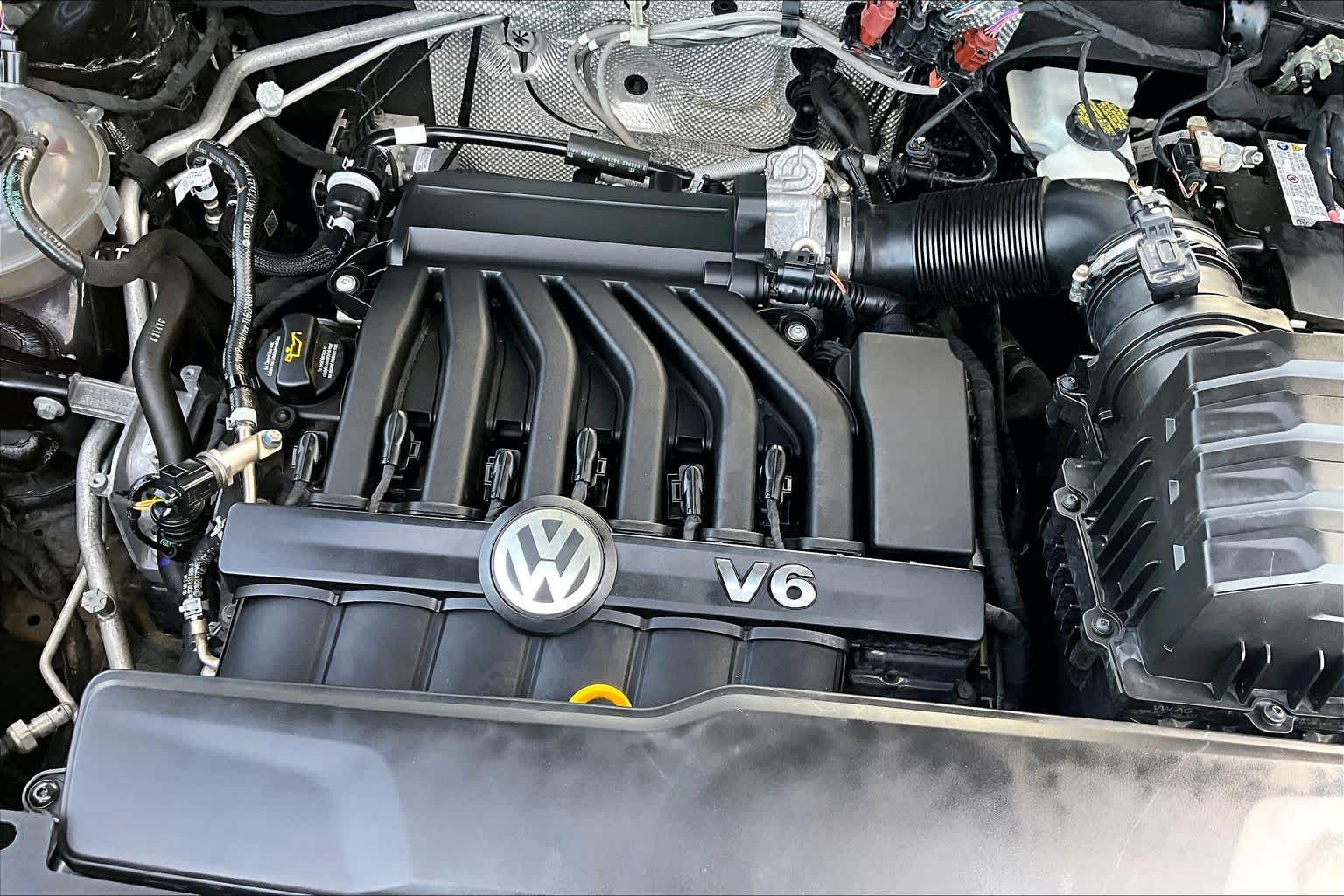 2021 Volkswagen Atlas Cross Sport photo 33 of 36