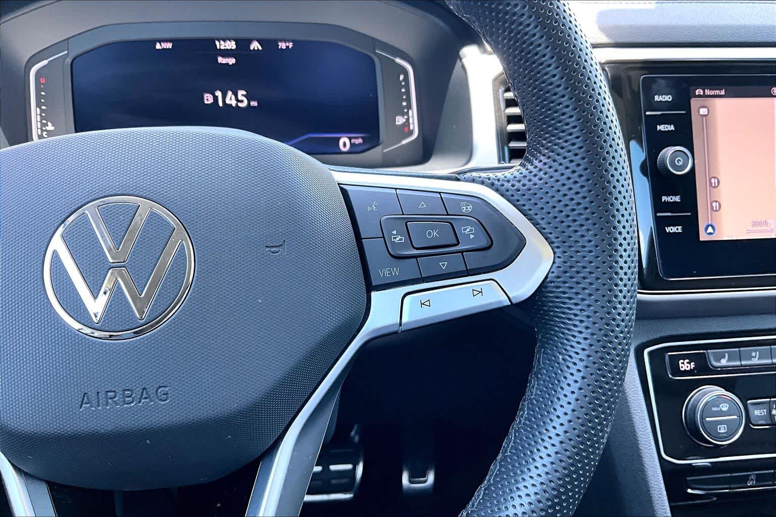 2023 Volkswagen Atlas 3.6L V6 SEL Premium R-Line Opal White Pearl at Beck & Masten Kia