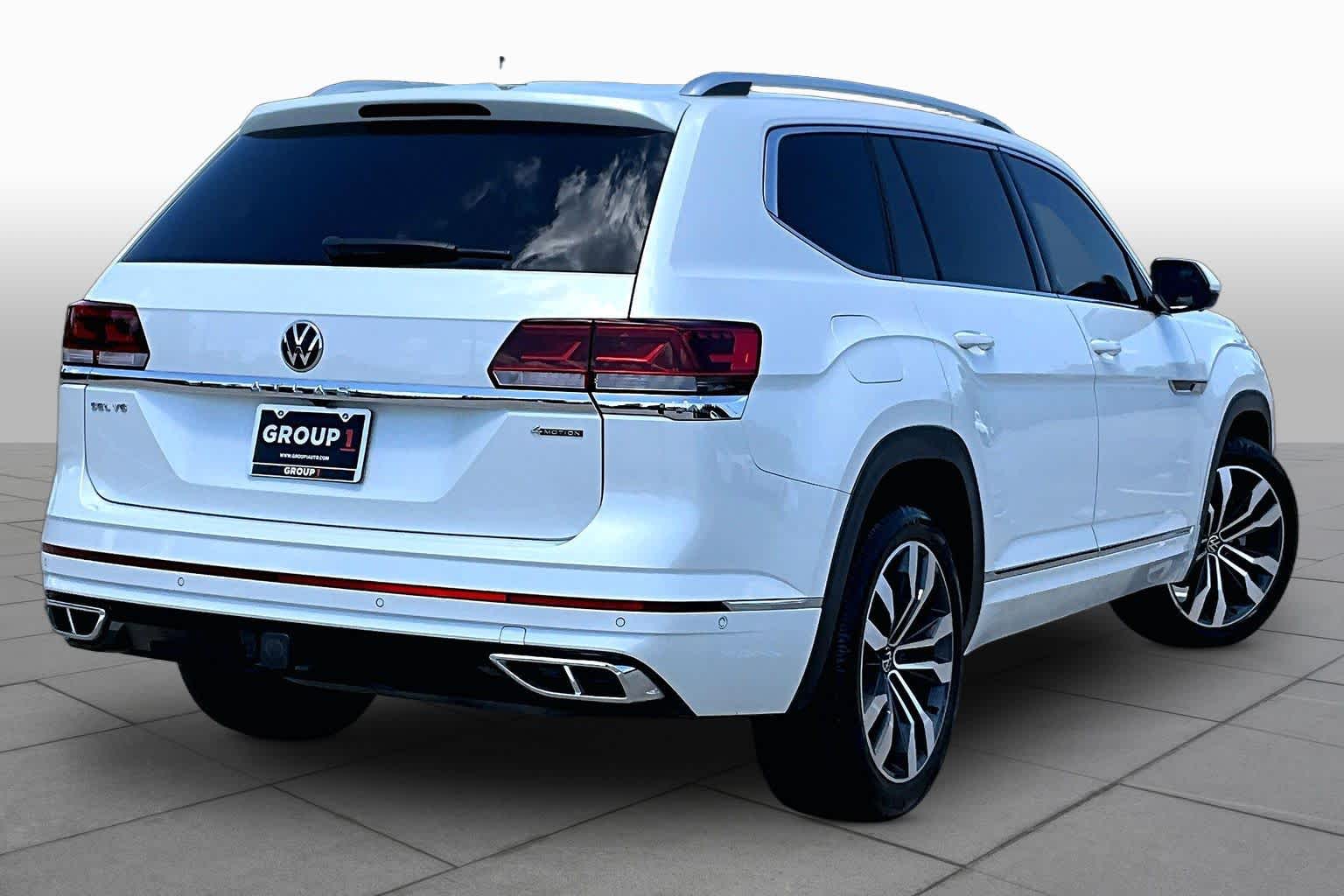 2023 Volkswagen Atlas 3.6L V6 SEL Premium R-Line Opal White Pearl at Beck & Masten Kia