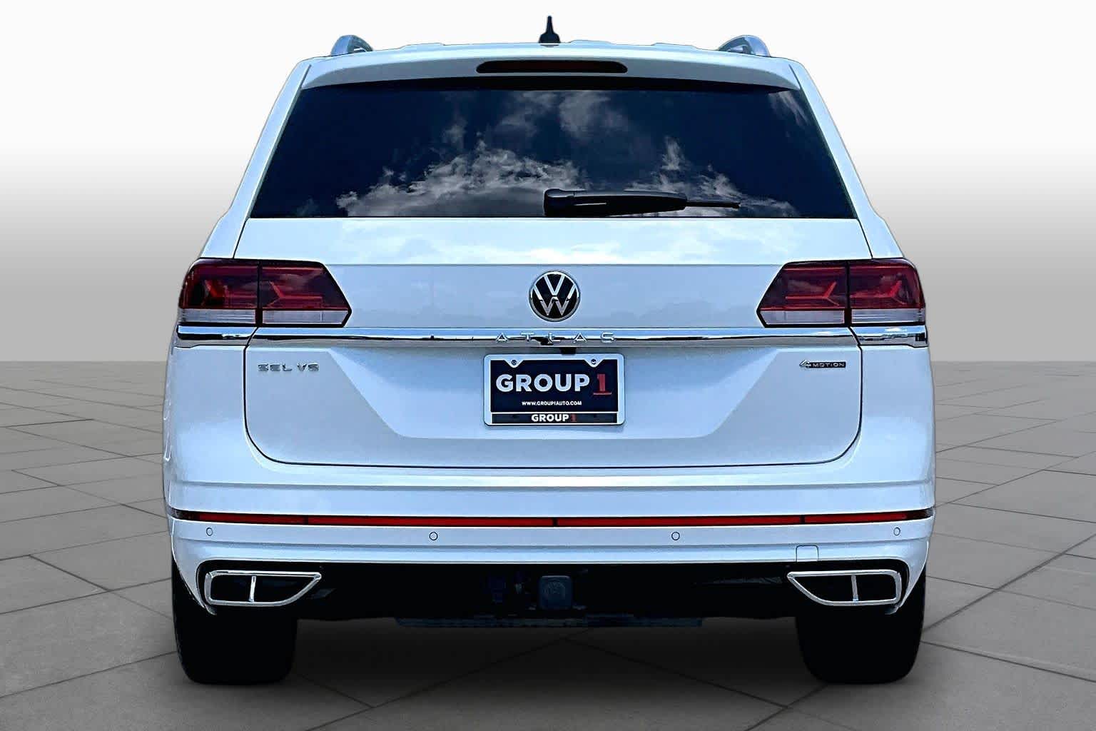 2023 Volkswagen Atlas 3.6L V6 SEL Premium R-Line Opal White Pearl at Beck & Masten Kia