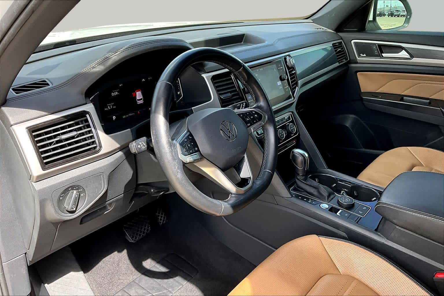 2020 Volkswagen Atlas Cross Sport 3.6L V6 SEL Premium Pure White at AutoNation USA Katy