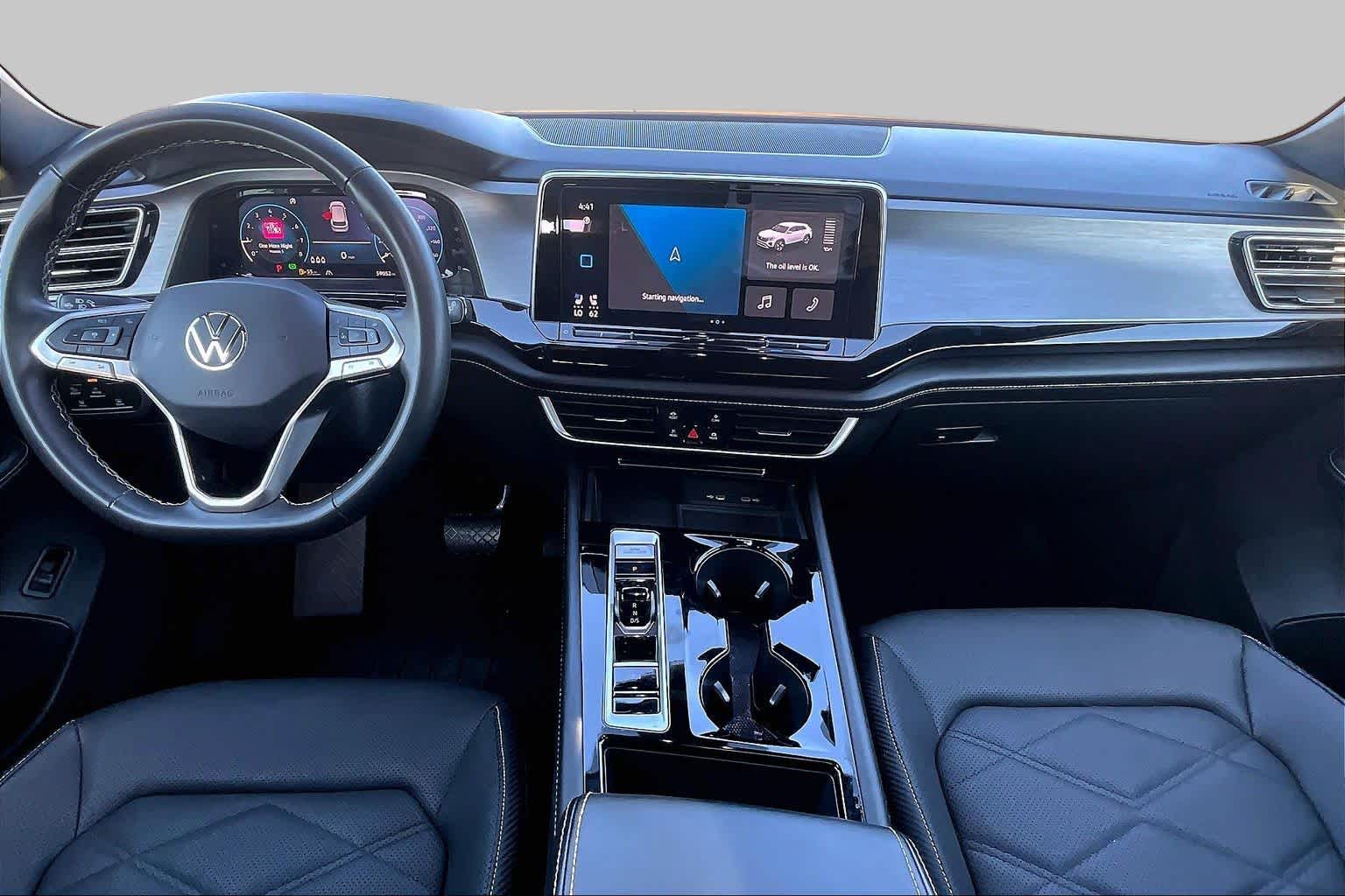 2024 Volkswagen Atlas Cross Sport photo 15 of 36