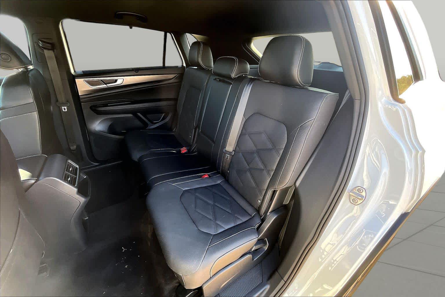 2024 Volkswagen Atlas Cross Sport photo 20 of 36