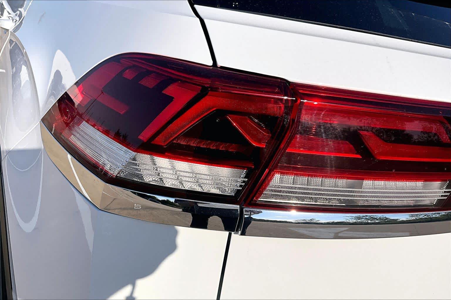 2024 Volkswagen Atlas Cross Sport photo 28 of 36