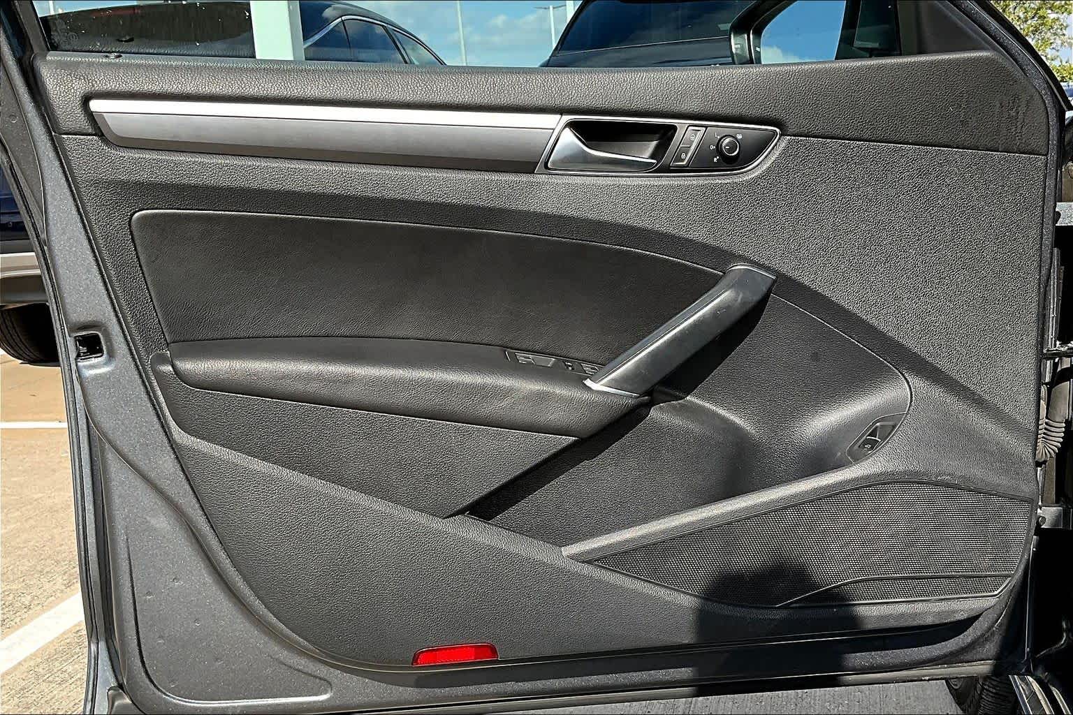 2017 Volkswagen Passat R-Line w/Comfort Pkg Platinum Gray Metallic at Honda of Clear Lake