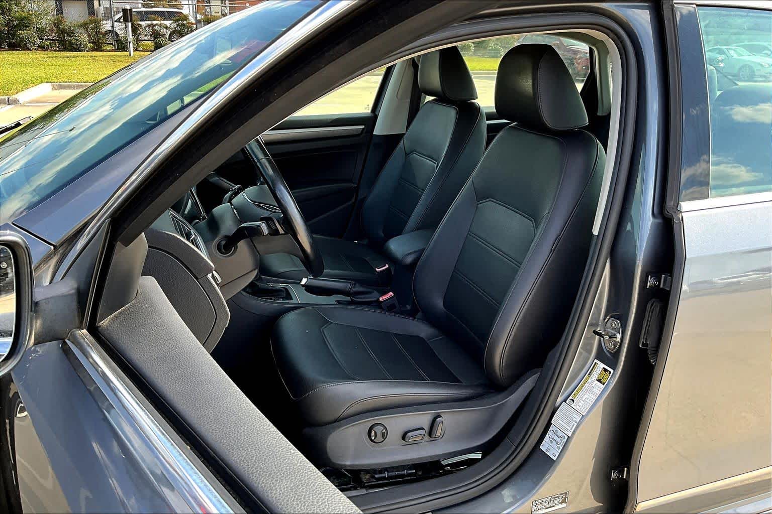 2017 Volkswagen Passat R-Line w/Comfort Pkg Platinum Gray Metallic at Honda of Clear Lake