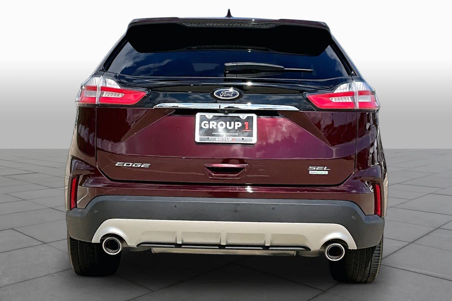 2019 Ford Edge photo 5 of 37