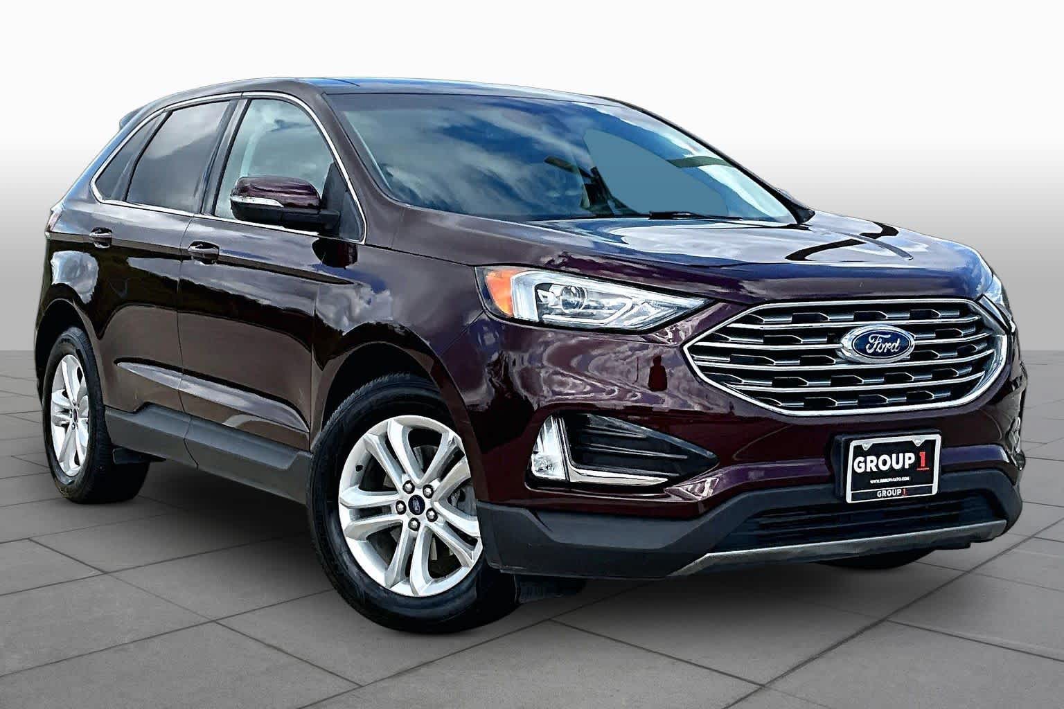 2019 Ford Edge photo 3 of 37