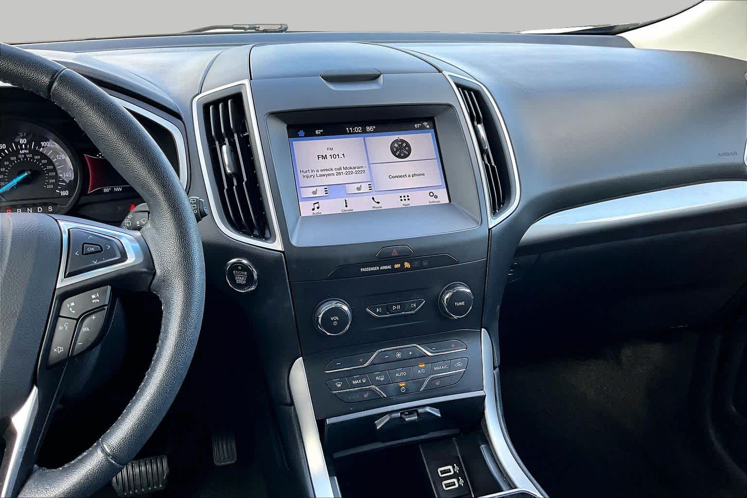2019 Ford Edge photo 7 of 37