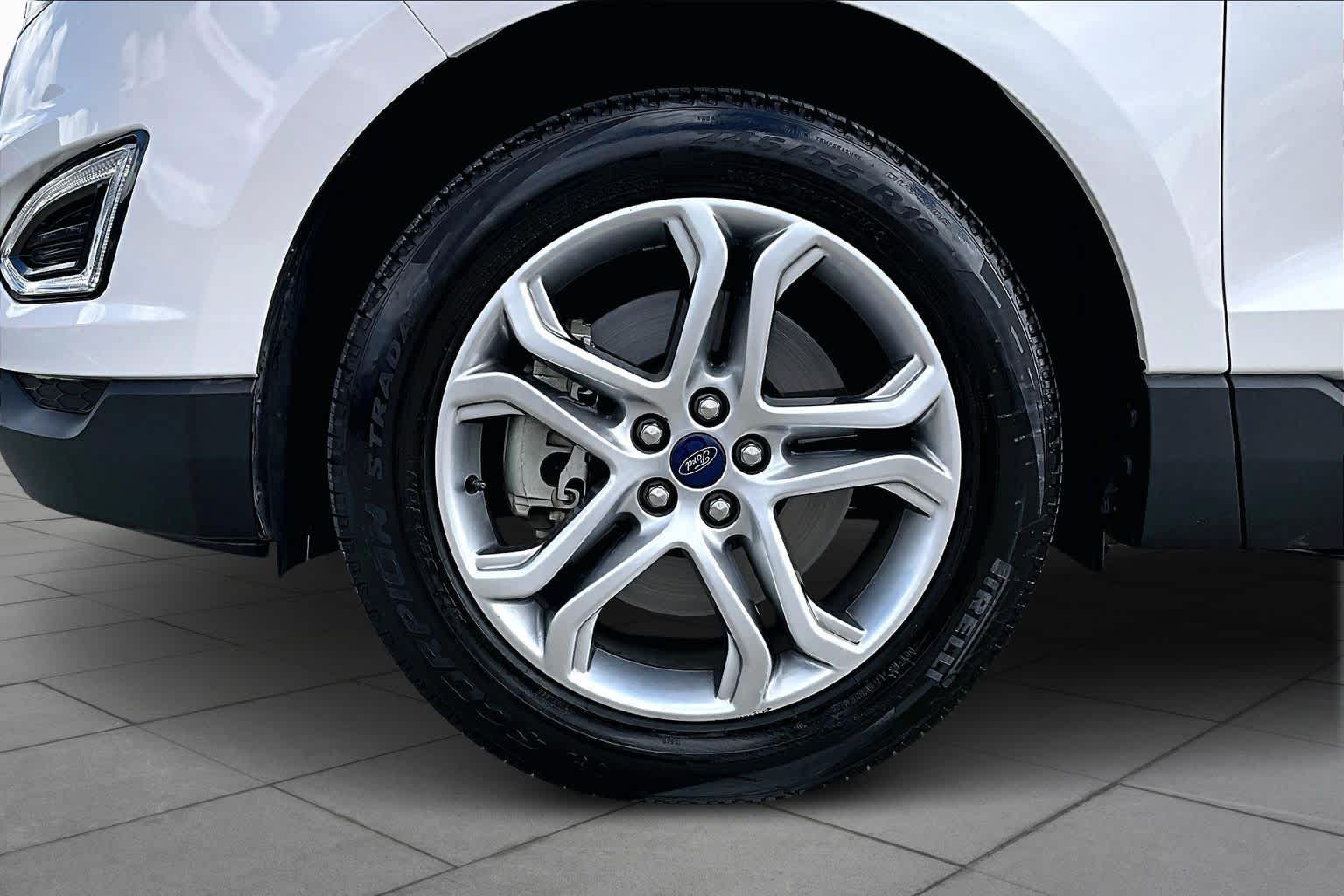 2016 Ford Edge Titanium White Platinum Metallic Tri-Coat at Tomball Ford
