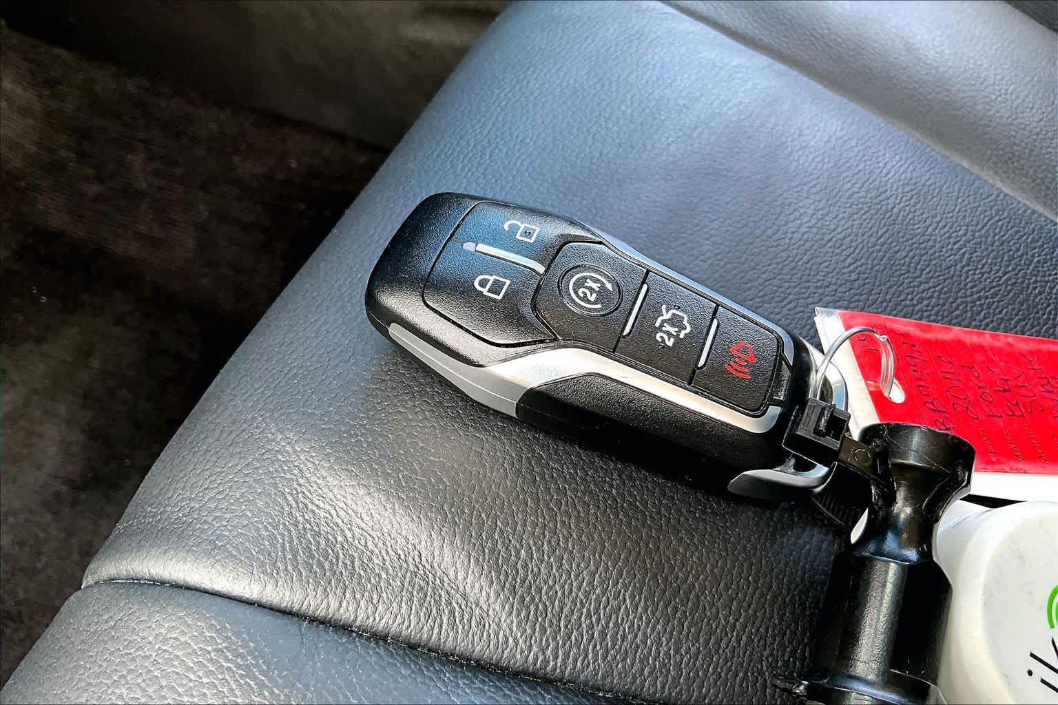 2016 Ford Edge Titanium White Platinum Metallic Tri-Coat at Tomball Ford