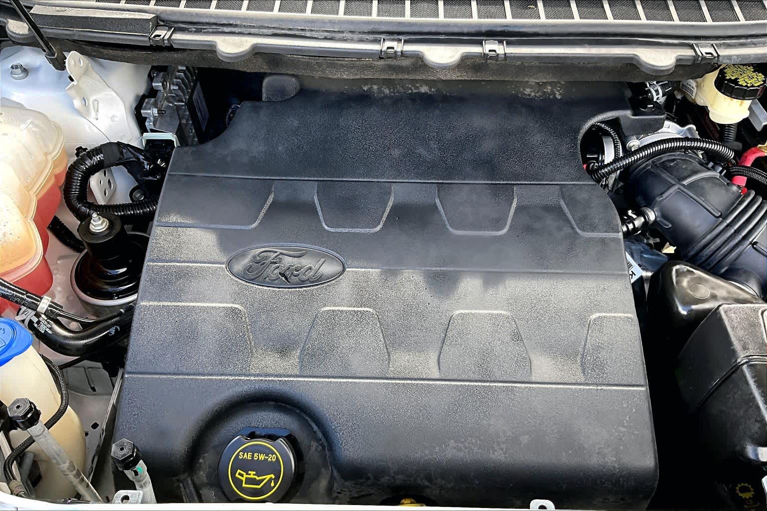 2016 Ford Edge Titanium White Platinum Metallic Tri-Coat at Tomball Ford