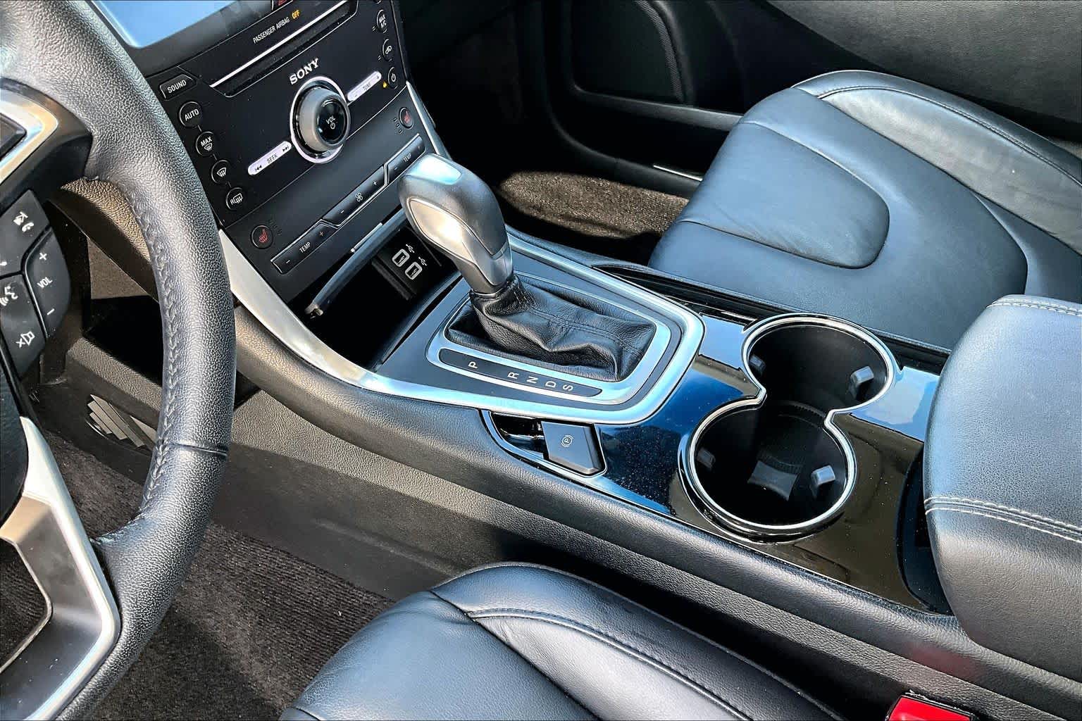 2016 Ford Edge Titanium White Platinum Metallic Tri-Coat at Tomball Ford